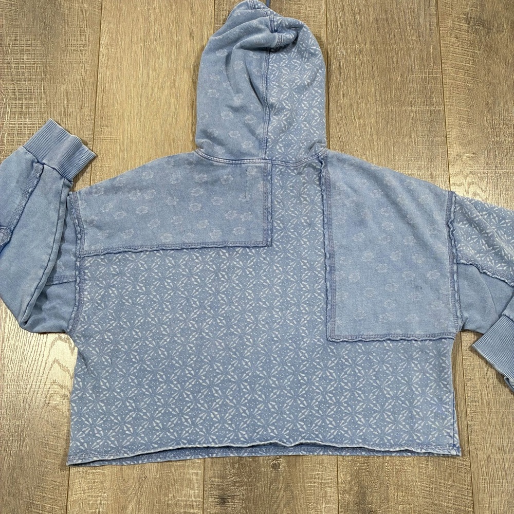 Lucky Brand Women’s Crop Top Hoodie Size XS - Picture 4 of 7